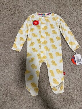 Magnetic Me Modal Lion Print Footie (Pride and Joy)